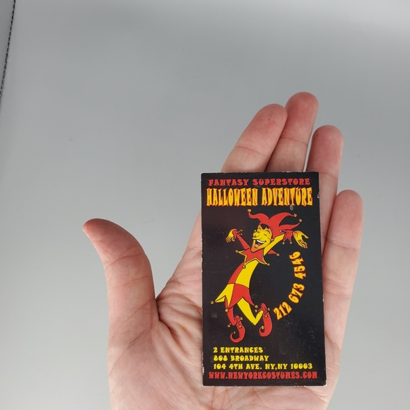 Lot of 2 Court Jester Halloween Magnets - Picture 6 of 6